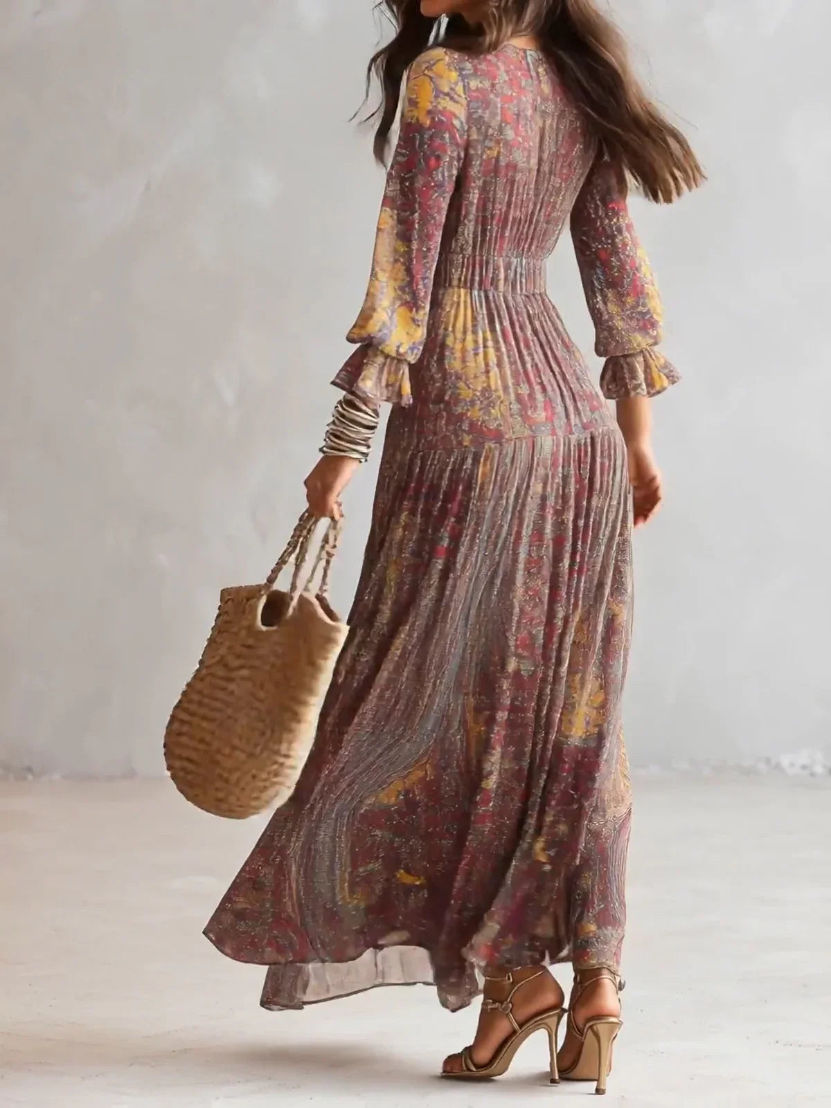 Laura Vestido Maxi de Chiffon con Estampado Paisley y Escote en V