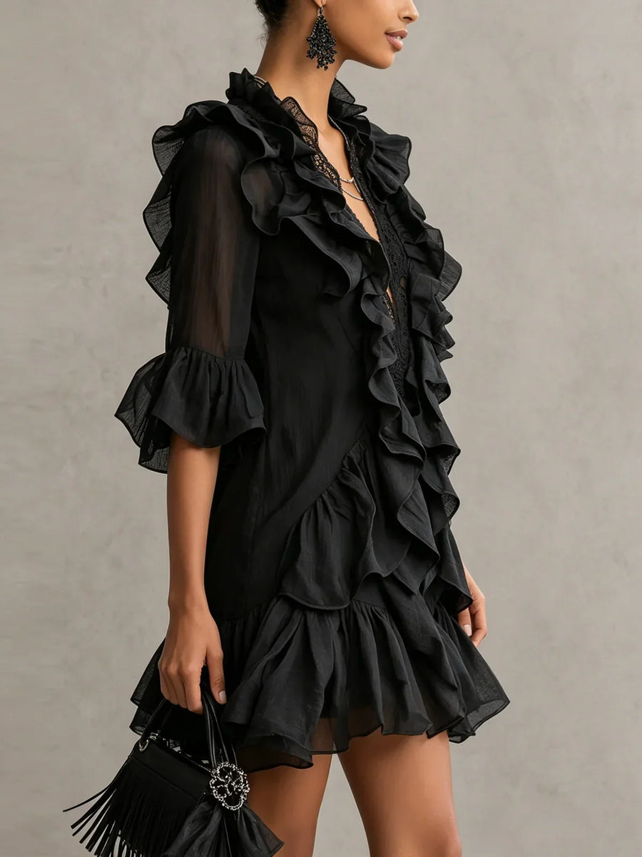 Anabel Vestido Mini Negro de Chiffon con Detalles de Volantes