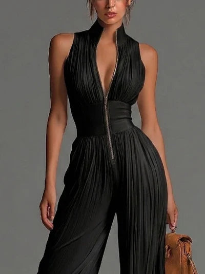 Mercedes Mono Negro sin Mangas de Chiffon con Escote en V, Pliegues, Cremallera y Pernera Ancha