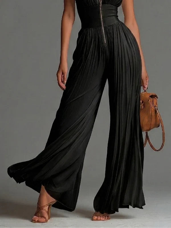 Mercedes Mono Negro sin Mangas de Chiffon con Escote en V, Pliegues, Cremallera y Pernera Ancha